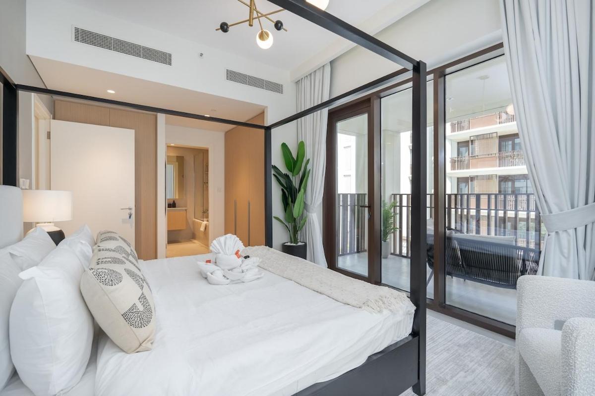 Elegant 4-Bedroom Apartment Perfect For Families In Dubai Creek Harbour Екстер'єр фото